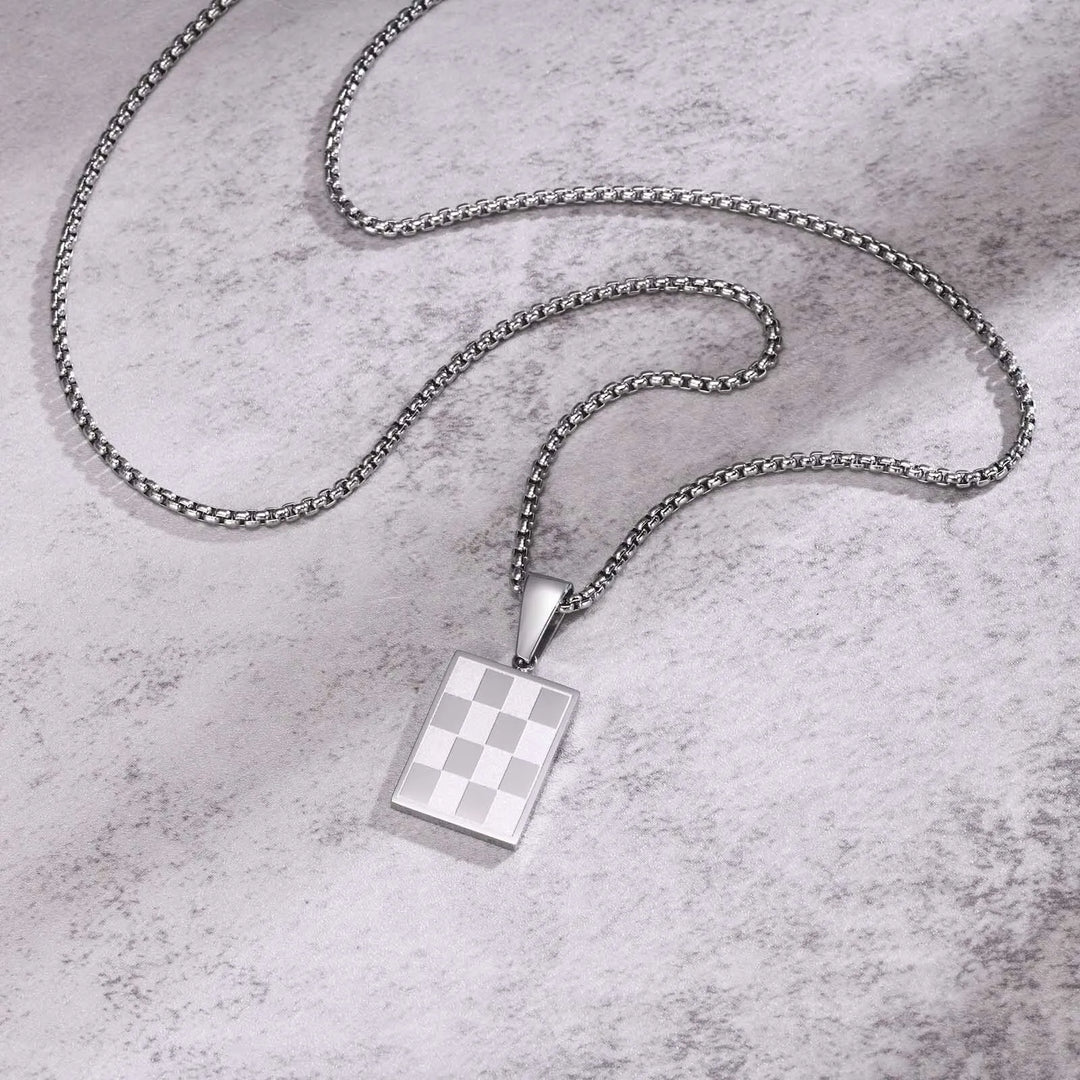 Collier Pendentif Rectangulaire – Design Minimal – Unisexe