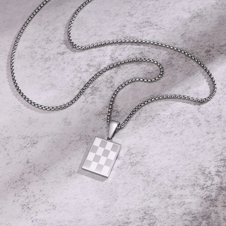 Collier Pendentif Rectangulaire – Design Minimal – Unisexe